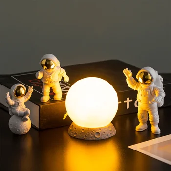 3 adet ev Dekorasyon kawaii odası dekor astronauta ofis masası aksesuarları astronot Kitaplık heykelcik çocuk odası Dekor süsler
