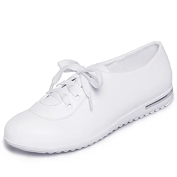 Bölünmüş deri sneakers bayanlar rahat yürüyüş bahar ayakkabı kadın artı boyutu 34-43 yüksek kaliteli klasik beyaz sneakers kadın ayakkabısı