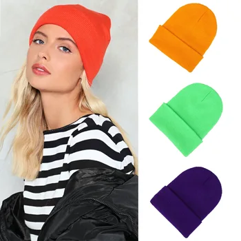Kış Unisex Yeni Bere Örme Katı Sevimli Şapka Bayan Sonbahar Kadın İsıtıcı Kaput Erkekler Rahat Kap Toptan